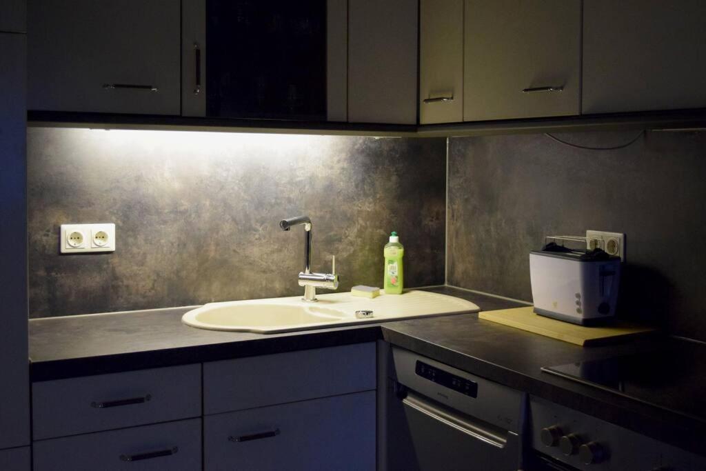 Md-5 Stadtfeld Beimsstrasse 81 - Appartement Domblick - Parkplatz - Balkon - 2Einzelbetten - Schlafsofa Magdeburg Kültér fotó