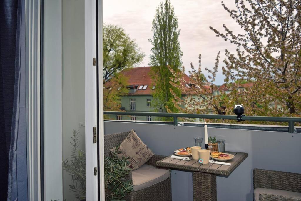Md-5 Stadtfeld Beimsstrasse 81 - Appartement Domblick - Parkplatz - Balkon - 2Einzelbetten - Schlafsofa Magdeburg Kültér fotó